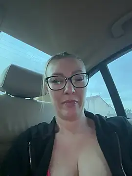 Sacha-xx online show from February 2026 05:08:01 PM