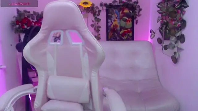 stepmother 105 online show from December 2025 06:46:02 PM