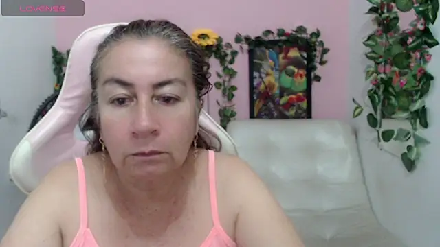 Snapshot of stepmother_105 chatting on February 2026 06:15:01 PM stepmother 105 online show from February 2026 06:15:01 PM