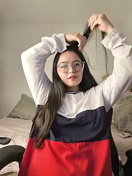 Snapshot of dannaparker chatting on October 2025 03:51:02 AM dannaparker online show from October 2025 03:51:02 AM