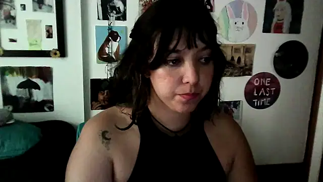 Snapshot of soynanabela28 chatting on March 2025 10:17:02 PM soynanabela28 online show from March 2025 10:17:02 PM