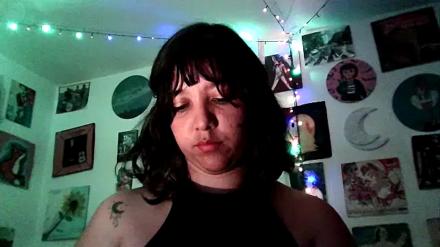 Snapshot of soynanabela28 chatting on March 2025 01:21:02 AM soynanabela28 online show from March 2025 01:21:02 AM
