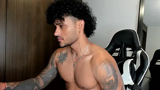 Alessandro Vanni online show from January 2025 12:16:02 AM