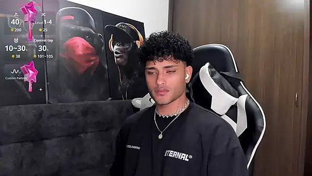 Alessandro Vanni online show from October 2025 02:12:02 AM