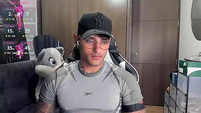 Alessandro Vanni online show from October 2025 02:15:01 AM