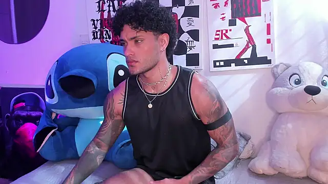 Alessandro Vanni online show from May 2026 01:38:02 PM