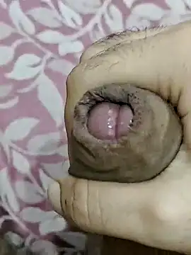 Snapshot of rockkyy9 chatting on October 2025 07:46:02 PM rockkyy9 online show from October 2025 07:46:02 PM