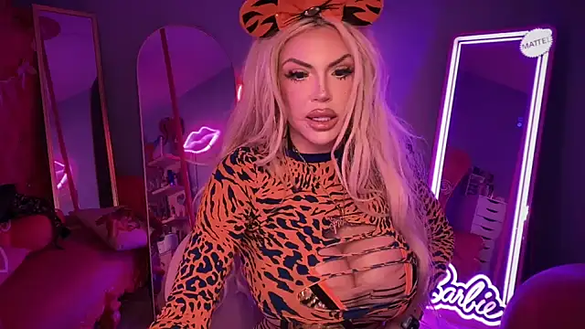 bimbotwerkqueen online show from November 2025 10:39:02 AM