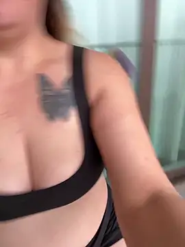 Blueskiiis3 online show from December 2025 03:19:02 PM