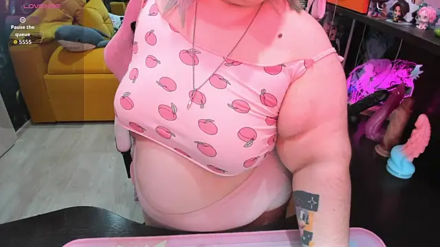 Softie Sofy online show from June 2026 02:21:01 AM