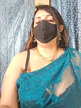 Snapshot of cute-tanvi chatting on February 2025 04:56:02 AM cute-tanvi online show from February 2025 04:56:02 AM