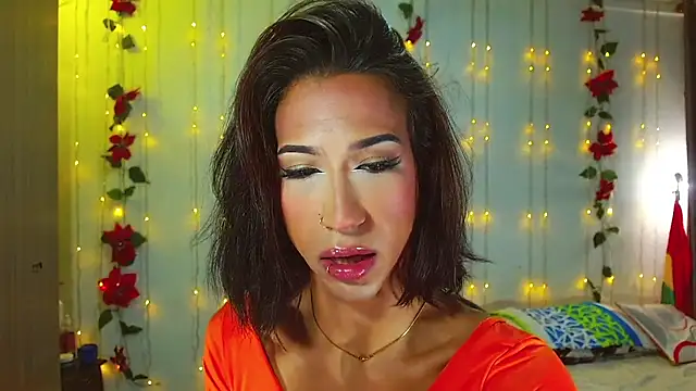 Snapshot of Kenisha_Sweet chatting on January 2025 12:41:02 PM Kenisha Sweet online show from January 2025 12:41:02 PM