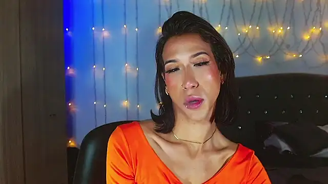 Snapshot of Kenisha_Sweet chatting on February 2025 05:46:02 AM Kenisha Sweet online show from February 2025 05:46:02 AM