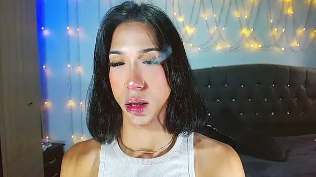 Snapshot of Kenisha_Sweet chatting on February 2025 09:26:02 PM Kenisha Sweet online show from February 2025 09:26:02 PM