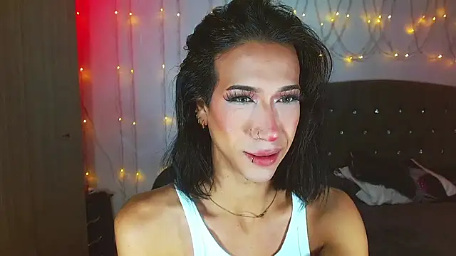 Snapshot of Kenisha_Sweet chatting on March 2025 12:44:02 PM Kenisha Sweet online show from March 2025 12:44:02 PM