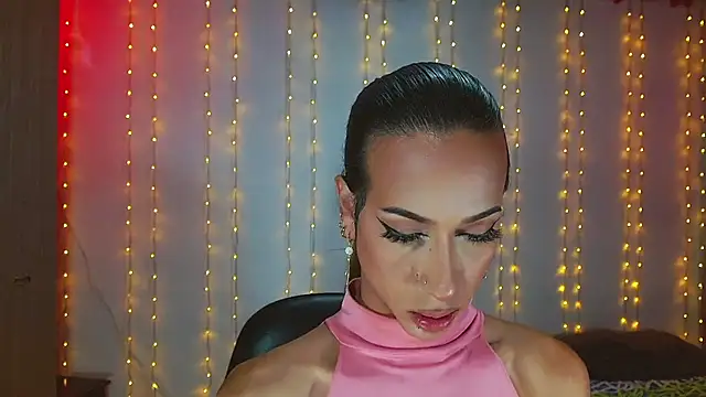 Snapshot of Kenisha_Sweet chatting on March 2025 06:26:02 AM Kenisha Sweet online show from March 2025 06:26:02 AM