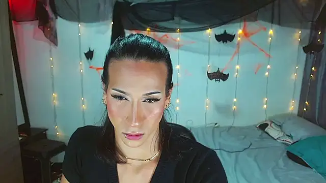 Snapshot of Kenisha_Sweet chatting on October 2025 03:25:01 AM Kenisha Sweet online show from October 2025 03:25:01 AM