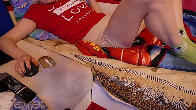 Snapshot of callme_Anna chatting on February 2025 03:05:01 PM callme Anna online show from February 2025 03:05:01 PM