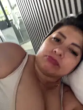Snapshot of natural_bigboobs chatting on March 2025 12:28:01 PM natural bigboobs online show from March 2025 12:28:01 PM