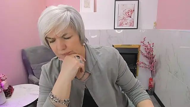 CarmenSoft online show from April 2026 09:02:01 AM