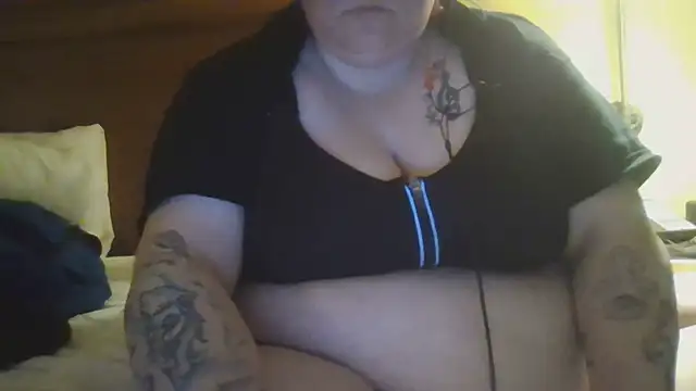 Snapshot of Ladyofmystery chatting on December 2024 05:16:01 AM Ladyofmystery online show from December 2024 05:16:01 AM