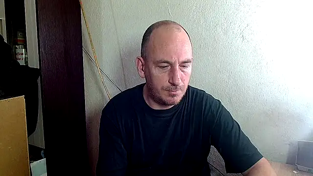Snapshot of Johan___Barker chatting on January 2025 07:45:02 PM Johan Barker online show from January 2025 07:45:02 PM
