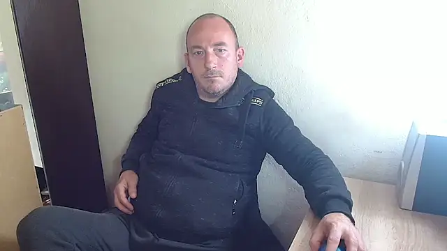 Snapshot of Johan___Barker chatting on October 2025 12:30:01 PM Johan Barker online show from October 2025 12:30:01 PM