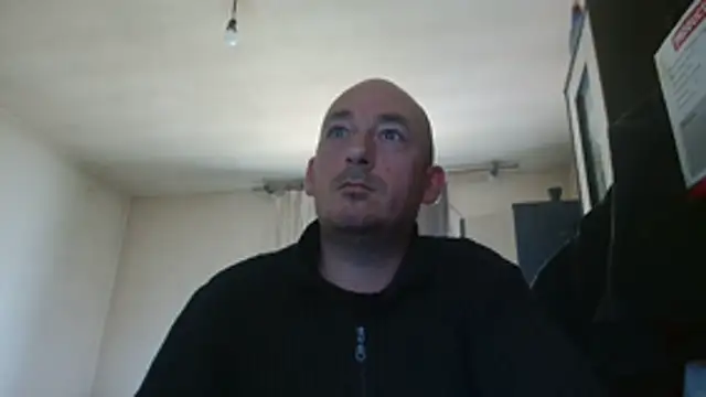 Snapshot of Johan___Barker chatting on November 2025 10:48:02 AM Johan Barker online show from November 2025 10:48:02 AM