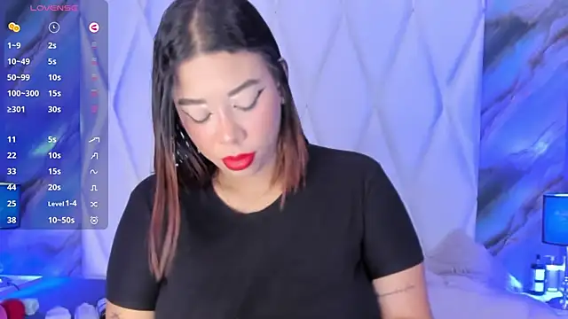 Snapshot of DanniaMonroee chatting on May 2026 12:12:01 PM DanniaMonroee online show from May 2026 12:12:01 PM