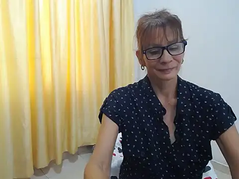 Snapshot of mommysexy16 chatting on March 2025 08:54:01 PM mommysexy16 online show from March 2025 08:54:01 PM