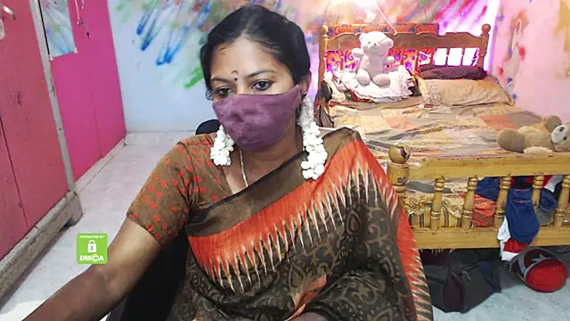 Snapshot of Novapol chatting on November 2025 06:13:01 AM Novapol online show from November 2025 06:13:01 AM