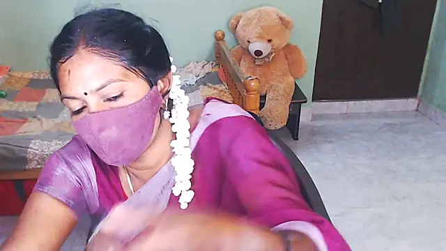 Snapshot of Novapol chatting on February 2026 06:10:01 AM Novapol online show from February 2026 06:10:01 AM