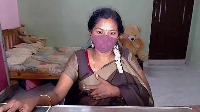 Snapshot of Novapol chatting on March 2026 06:00:01 PM Novapol online show from March 2026 06:00:01 PM