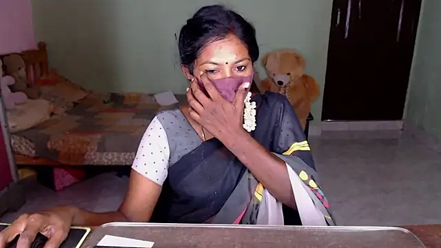 Snapshot of Novapol chatting on March 2026 01:49:02 PM Novapol online show from March 2026 01:49:02 PM