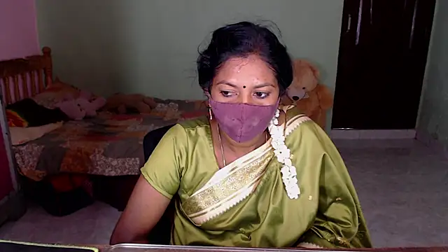 Snapshot of Novapol chatting on March 2026 05:40:02 AM Novapol online show from March 2026 05:40:02 AM