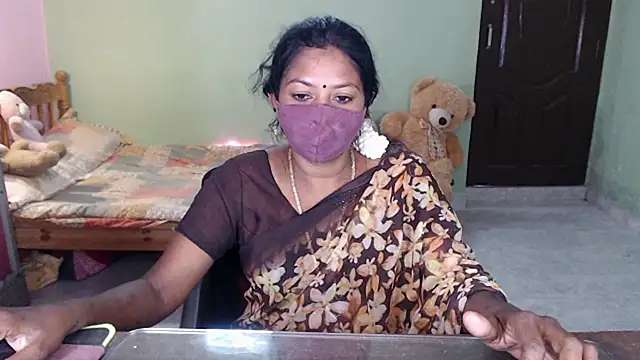 Snapshot of Novapol chatting on April 2026 05:47:01 PM Novapol online show from April 2026 05:47:01 PM