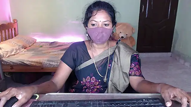 Snapshot of Novapol chatting on April 2026 01:13:02 PM Novapol online show from April 2026 01:13:02 PM
