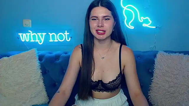 ViollinaLove online show from June 2026 04:37:01 AM