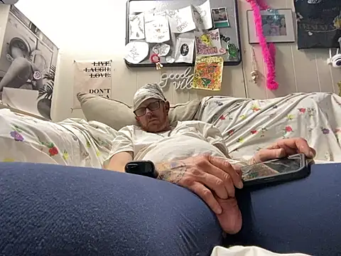 Snapshot of CLoSpunkmeyer69 chatting on October 2025 10:34:02 AM CLoSpunkmeyer69 online show from October 2025 10:34:02 AM