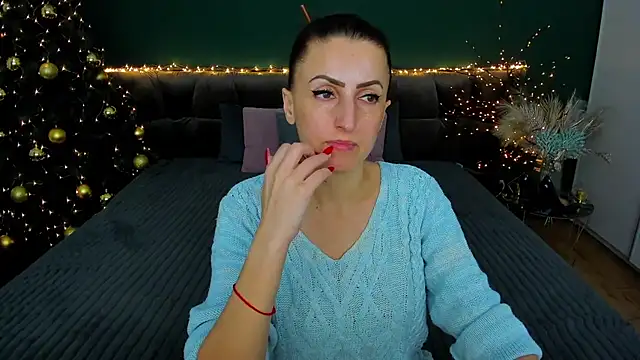 Snapshot of Rebecca_Diamond chatting on January 2025 09:44:02 AM Rebecca Diamond online show from January 2025 09:44:02 AM