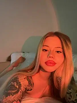 curchez  online show from March 2025 06:54:01 PM