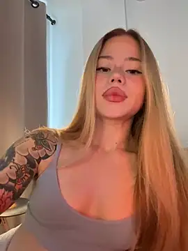 curchez  online show from January 2026 08:14:01 PM