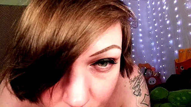 GamerGirlRoxyAndLee online show from March 2025 04:07:02 AM