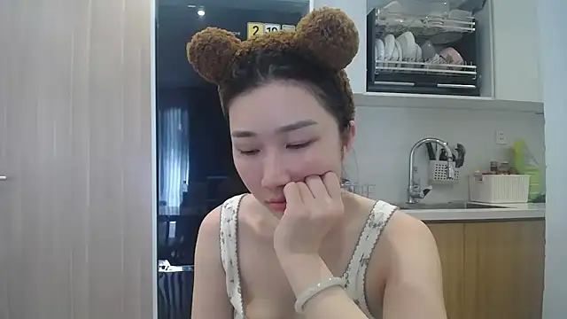 Asiagirll online show from June 2026 12:32:02 AM