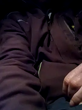 Rolandxxxr online show from December 2024 05:48:02 PM