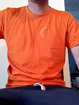 Rolandxxxr online show from January 2025 01:15:01 PM