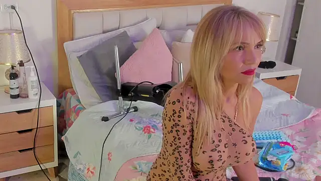 Snapshot of elena_mature chatting on September 2025 06:41:02 PM elena mature online show from September 2025 06:41:02 PM