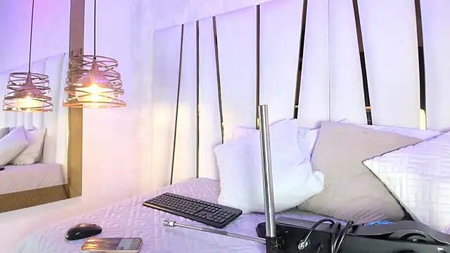 elena mature online show from May 2026 08:15:01 PM