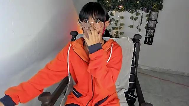 Mary Rosse1 online show from October 2025 06:42:02 PM