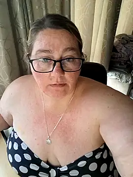 Iceprincess2bad4u online show from September 2025 07:01:01 AM